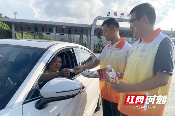 356744f120ff9c02d0aea76795b501f3_副本_副本.jpg