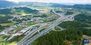 湖南桑龙高速建成通车