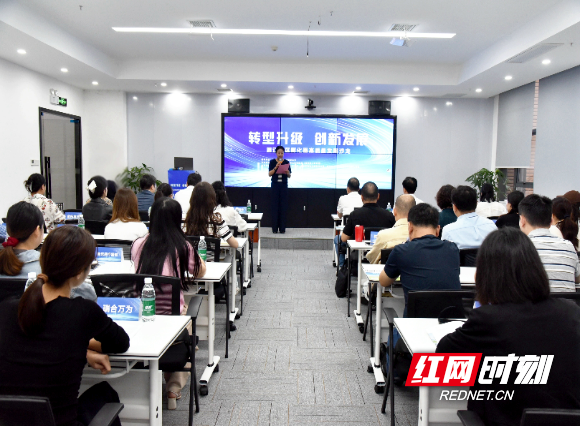 微信图片_20250930155920_35_3060.jpg 微信图片_20250930155920_35_3060.jpg