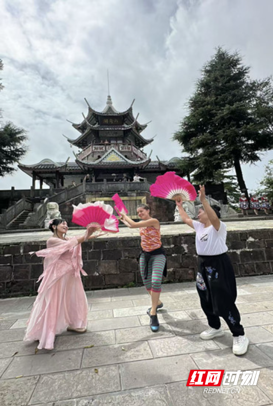 微信图片_20251001211352_13_17.jpg