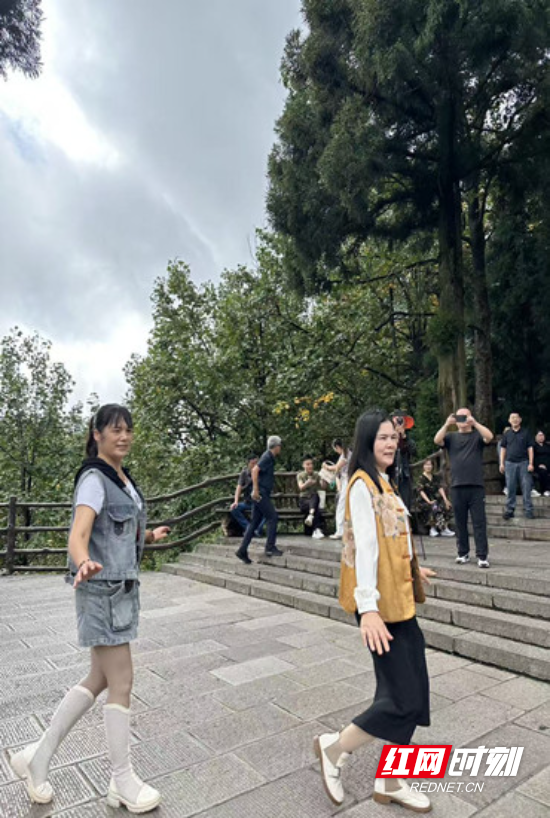 微信图片_20251001210750_10_17.jpg