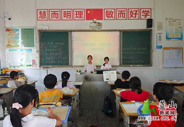 蓝屏学校开展“心颂祖国，月迎中秋”特色阅读、劳动实践活动.jpg