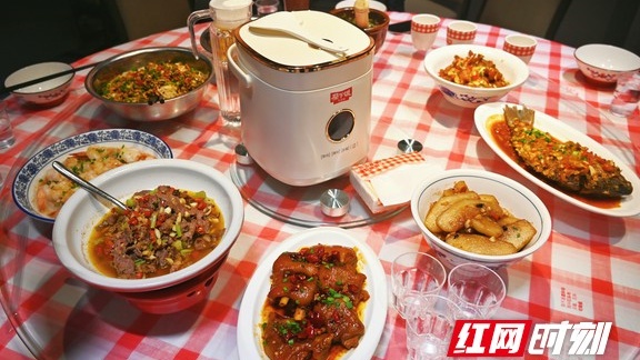 我为“衡阳菜”扛大旗⑥｜蔡下饭：用一碗平价小炒 守住湘菜本味的温度