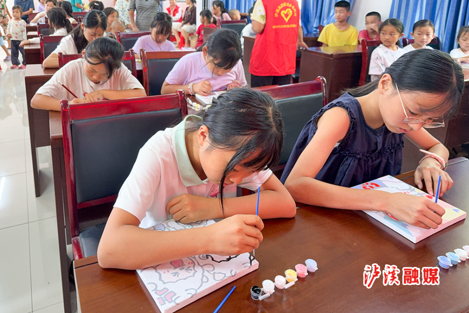 白羊溪关爱留守儿童10月pg.jpg1.jpg 白羊溪关爱留守儿童10月pg.jpg1.jpg