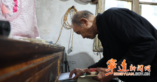 走进宁远古街｜老站长忆老汽车站砖瓦里的时代温度_副本500.png