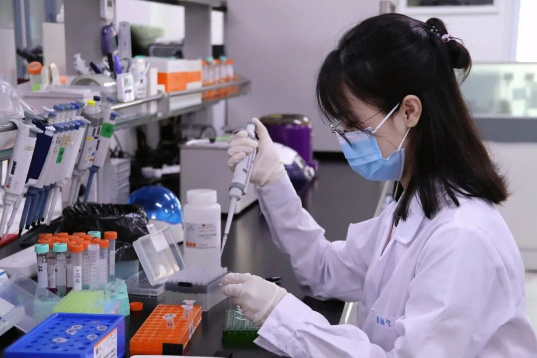 青春篇丨用奋斗的行为激励青春，实现梦想