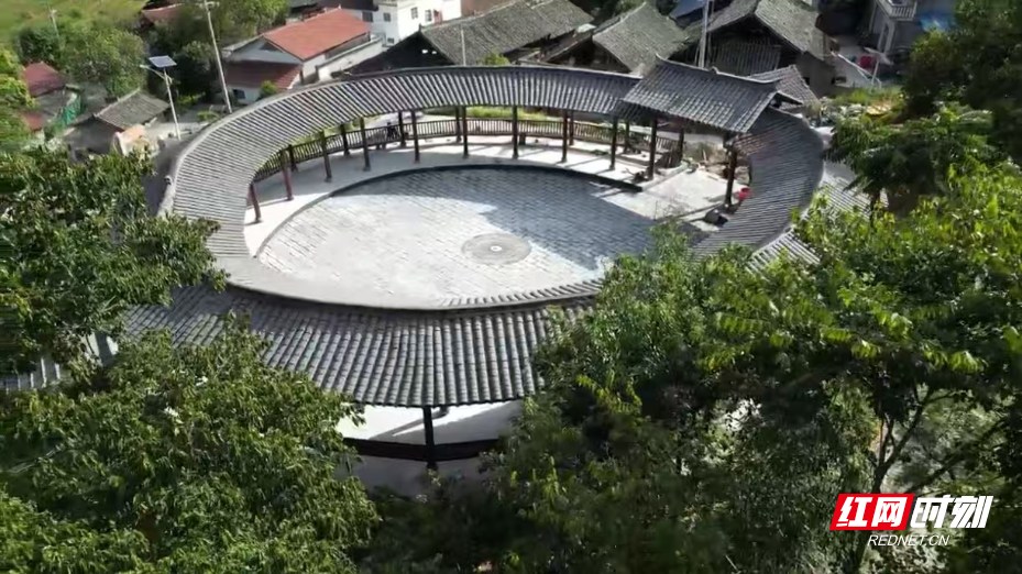 微信图片_20251015174102_35_100.jpg