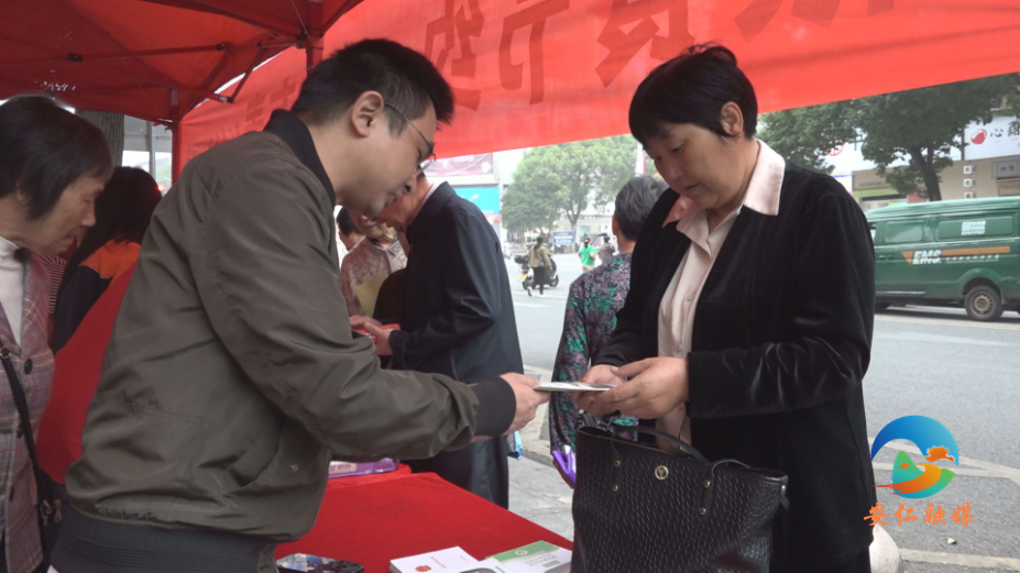 Still1016_00012.jpg Still1016_00012.jpg