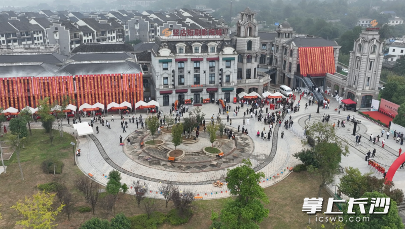 湖南铜官竖店短剧影视城。图片均为湖南铜官竖店提供