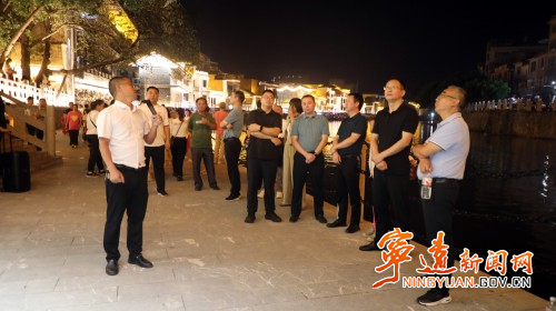 毛政：丰富业态保安全 让东外街“活”起来1_副本500.jpg