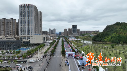 奔跑山水间 邂逅宁远美1_副本500.jpg