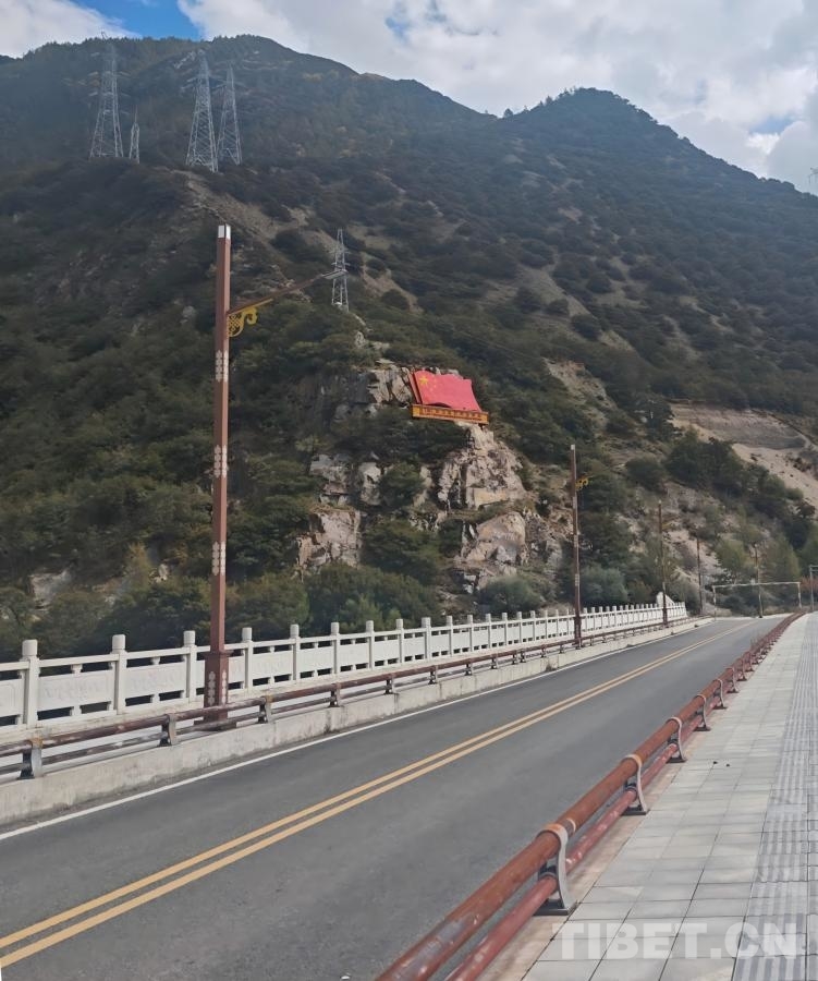 巴河大桥：川藏公路上的精神坐标