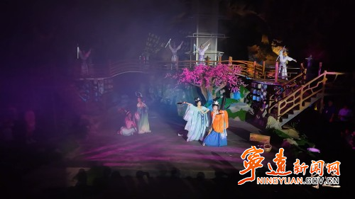 主特产业看宁远：一家景区带富一方百姓3_副本500.jpg