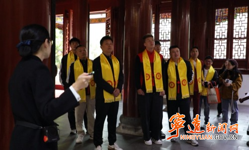 湘超永州队走进宁远九嶷山舜帝陵_副本500.jpg 湘超永州队走进宁远九嶷山舜帝陵_副本500.jpg