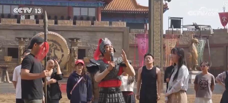 前三季度服务消费提质升级 “文旅融合+科技赋能”激活市场活力