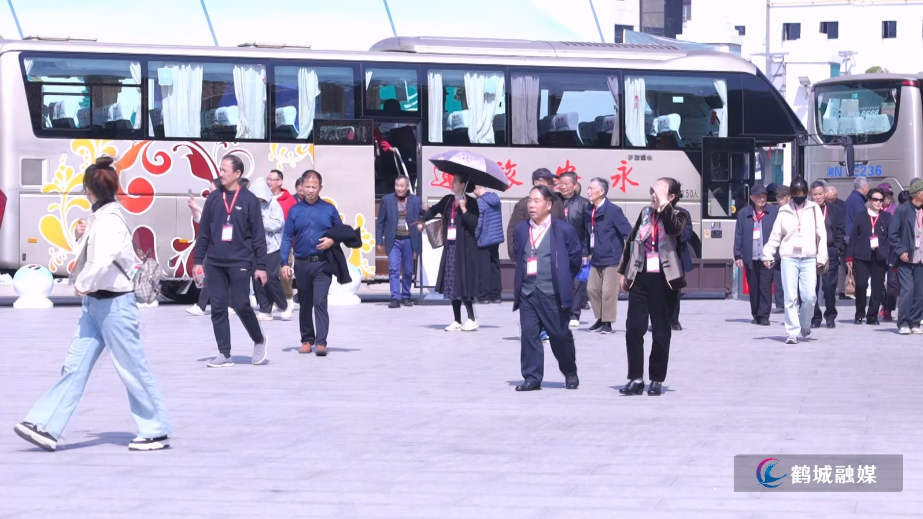 怀化市鹤城区:离退休干部考察发展成果 点赞家乡新变化(半成品).mp4_20251029_160513.220.jpg 怀化市鹤城区:离退休干部考察发展成果 点赞家乡新变化(半成品).mp4_20251029_160513.220.jpg