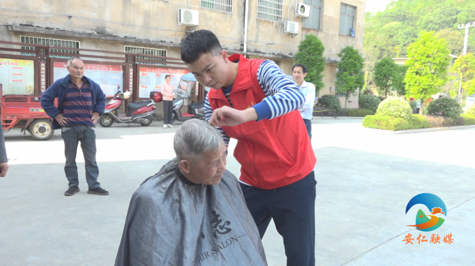 Still1029_00012.jpg Still1029_00012.jpg