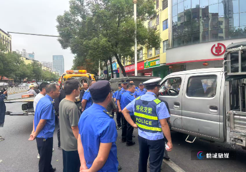 市容市貌 交警城管.jpg 市容市貌 交警城管.jpg