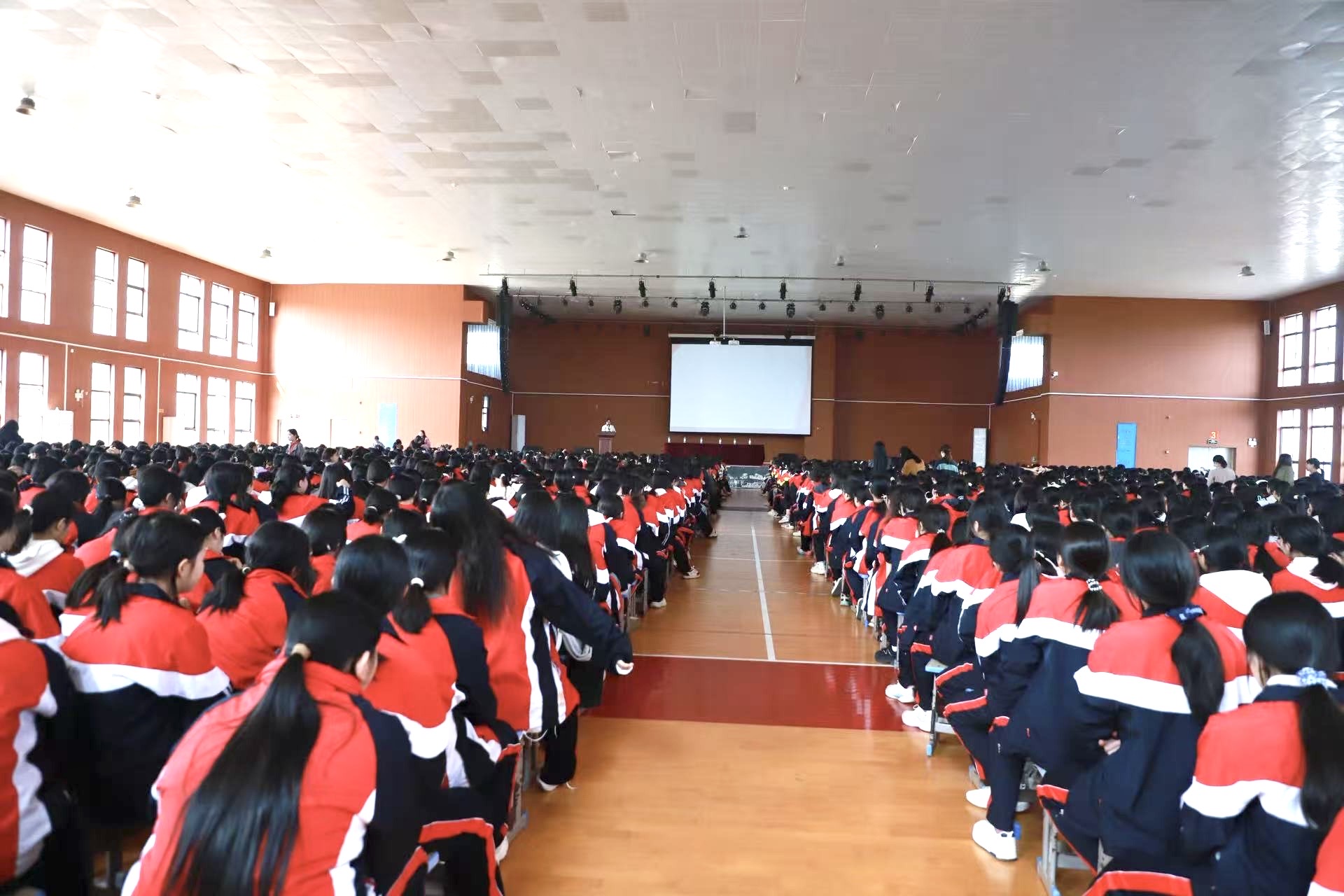 【衡阳县站】英南学校：守护美好花蕾 护航健康成长