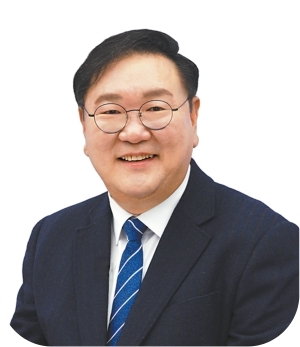 携手共赢未来——专访韩中议员联盟委员长金泰