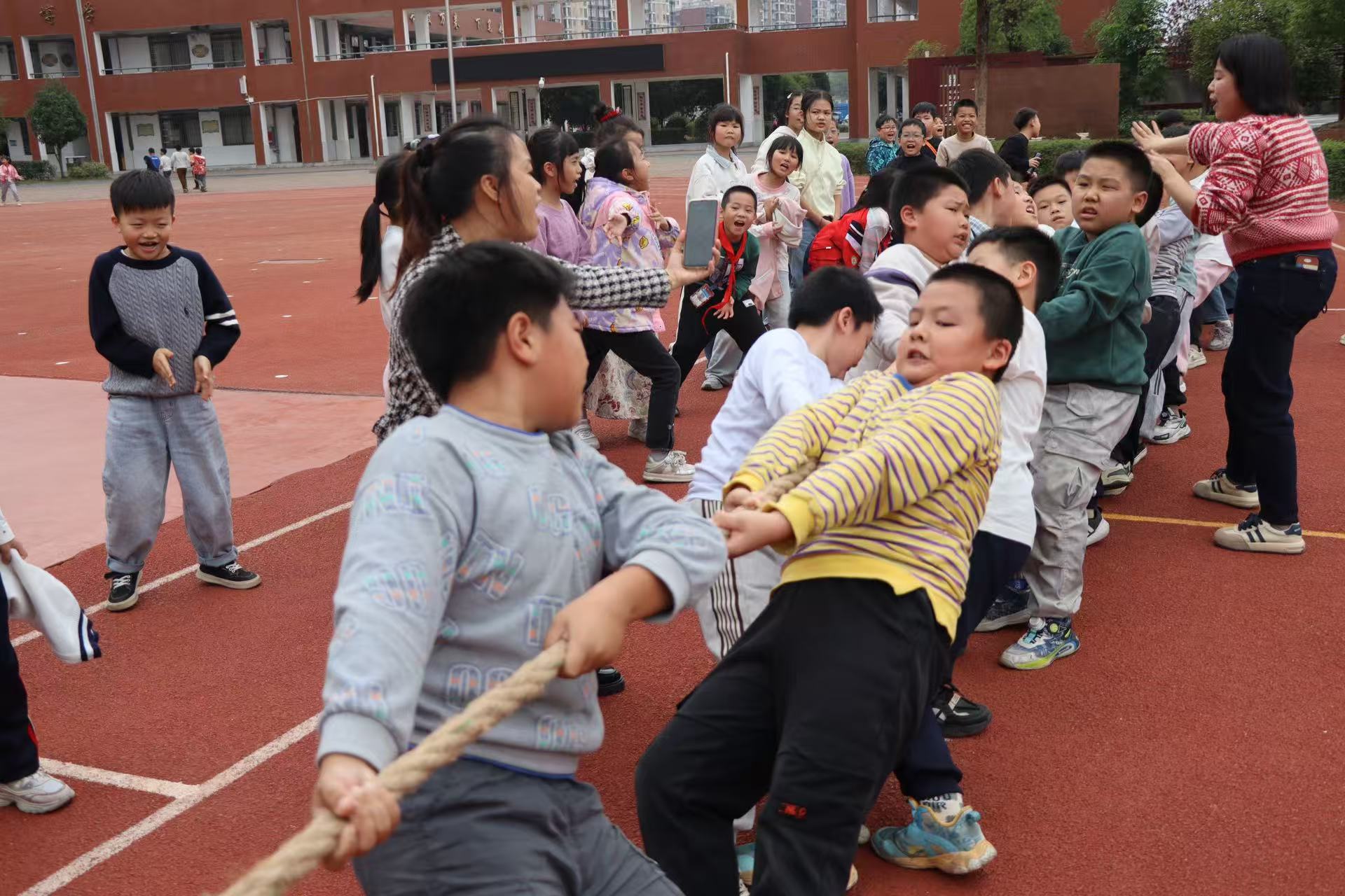 【耒阳站】紫峰小学：绳韵飞扬 聚力校园