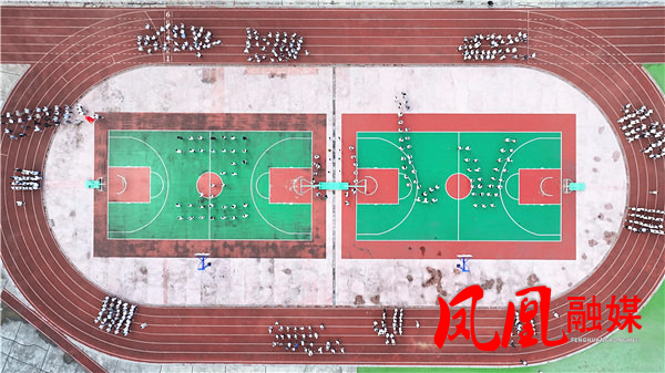 Still1105_00025.jpg Still1105_00025.jpg