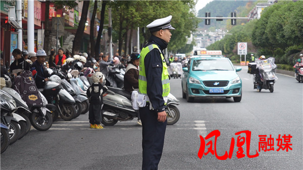 Still1106_00008.jpg Still1106_00008.jpg