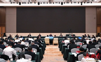 沈晓明调研岳阳市经济社会发展情况