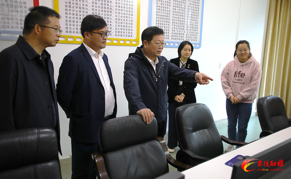 YdPq7TqSrSAA.jpg YdPq7TqSrSAA.jpg