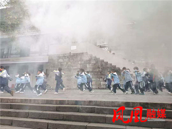 微信图片_20251106203456_522_12.jpg 微信图片_20251106203456_522_12.jpg