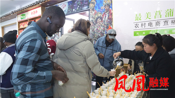 Still1107_00028.jpg Still1107_00028.jpg