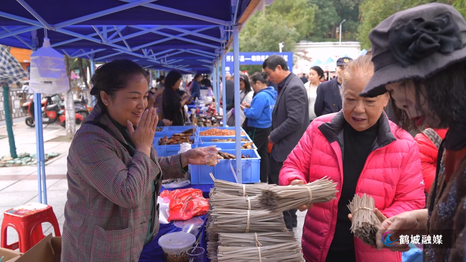 怀乡怀品进社区活动在城北街道热闹开启(半成品).mp4_20251107_134323.305.jpg 怀乡怀品进社区活动在城北街道热闹开启(半成品).mp4_20251107_134323.305.jpg