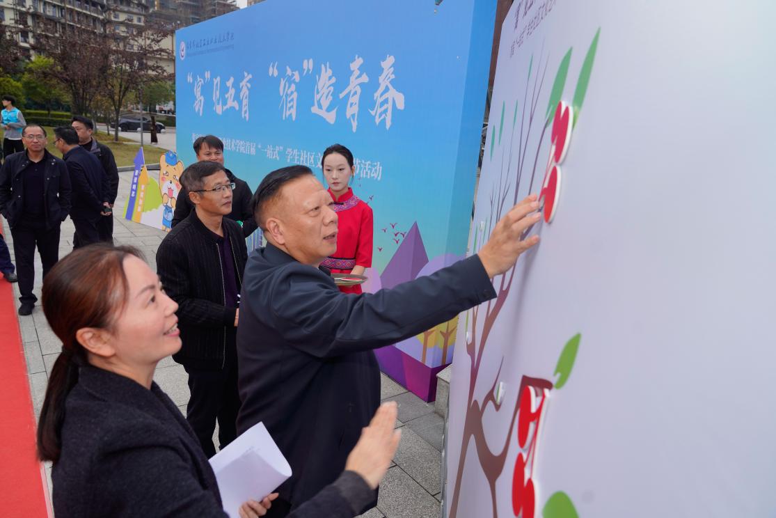 4e72ecfcc0b2d3eac1ec073055254b9e 4e72ecfcc0b2d3eac1ec073055254b9e