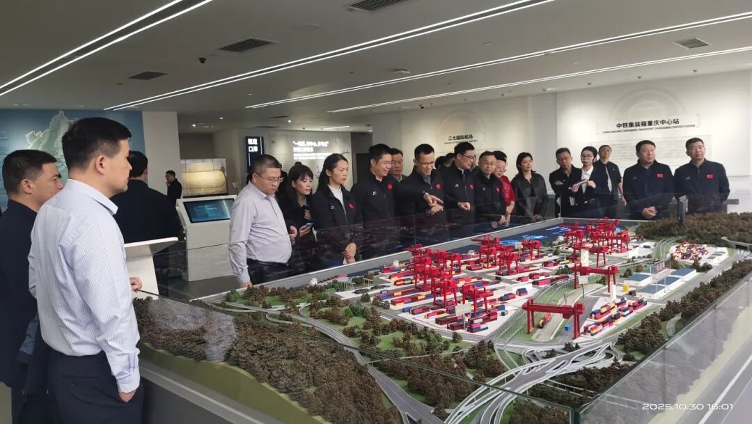 微信图片_20251106180125.jpg 微信图片_20251106180125.jpg