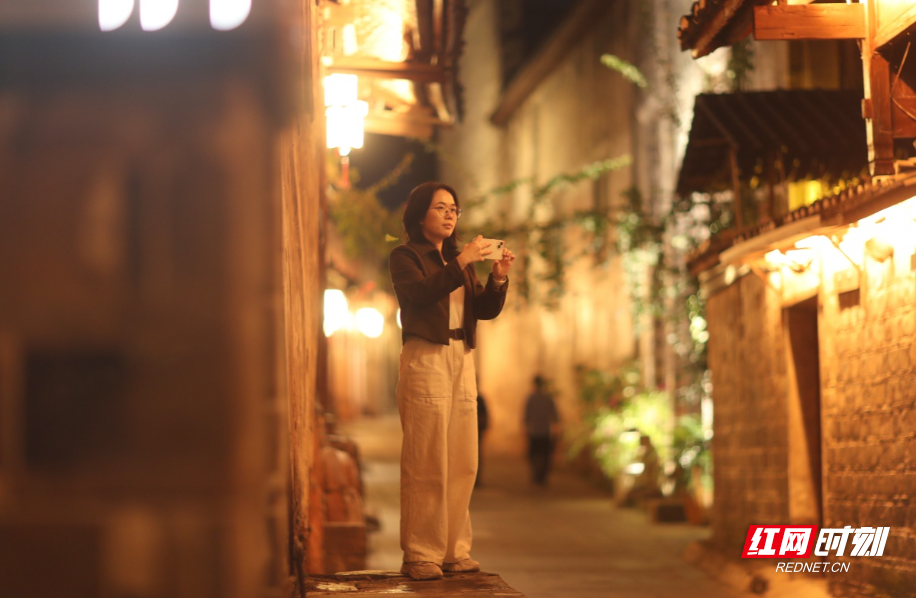 杨怡晴.jpg 杨怡晴.jpg