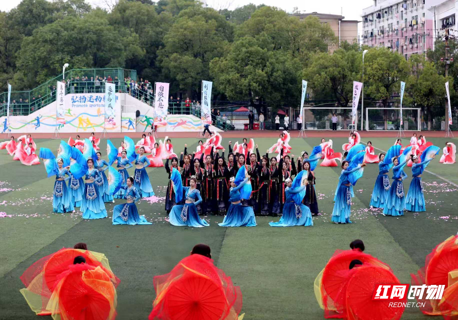 394.团体表演3.jpg 394.团体表演3.jpg