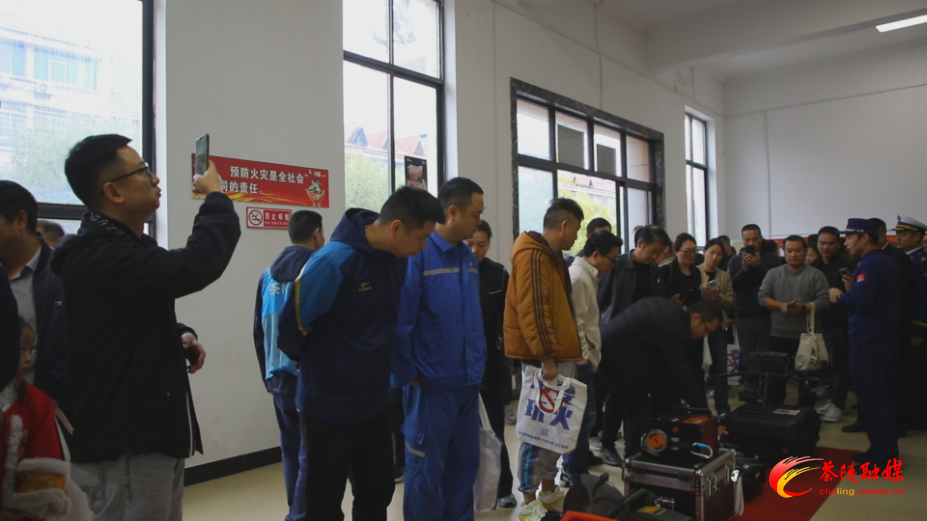 EShwPUA6y9YA.bmp EShwPUA6y9YA.bmp