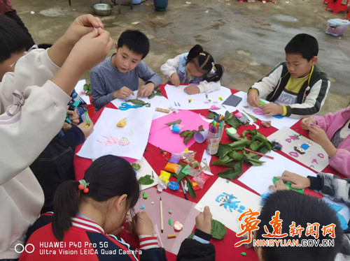 宁远舜陵街道：为儿童编织欢乐成长梦_副本500.jpg