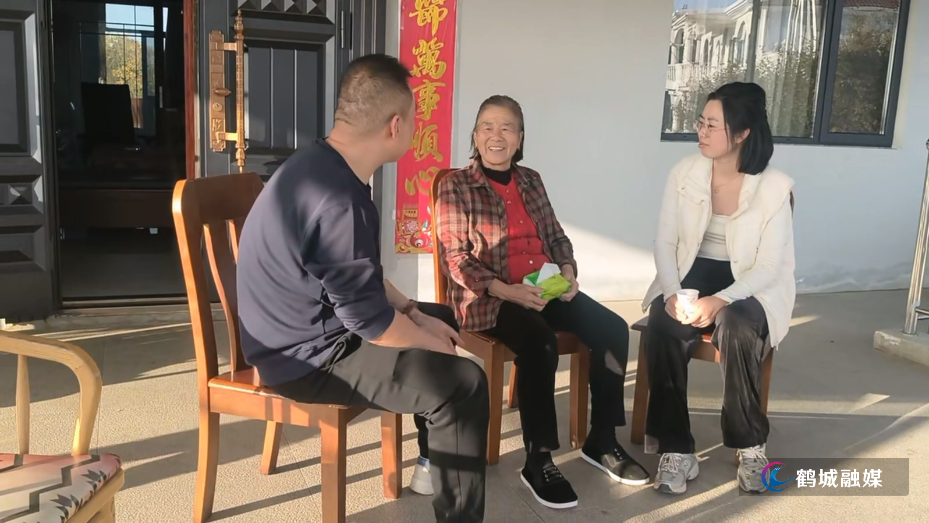 鹤城区退役军人事务局异地精准服务 让异乡军休老人暖心又安心.mp4_20251119_154400.395.jpg