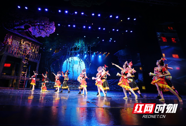 《魅力湘西》.jpeg 《魅力湘西》.jpeg