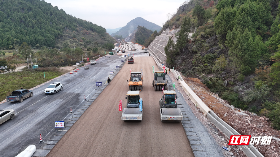 微信图片_20251119095551_780_6.jpg 微信图片_20251119095551_780_6.jpg