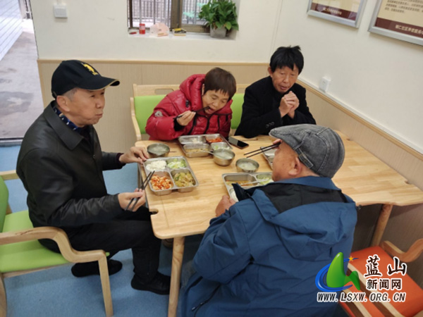 蓝山:盛起幸福“食”光.jpg 蓝山:盛起幸福“食”光.jpg