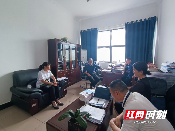 1121纪委调研.jpg 1121纪委调研.jpg