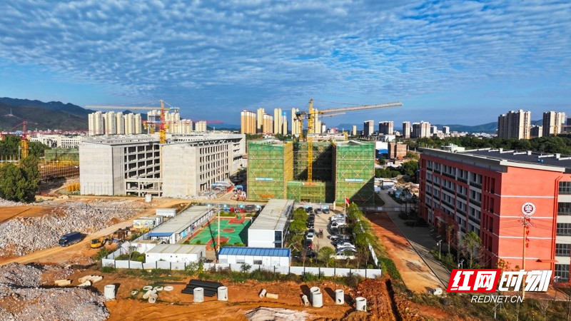 湖南新田:重点教育工程加速推进06_.jpg