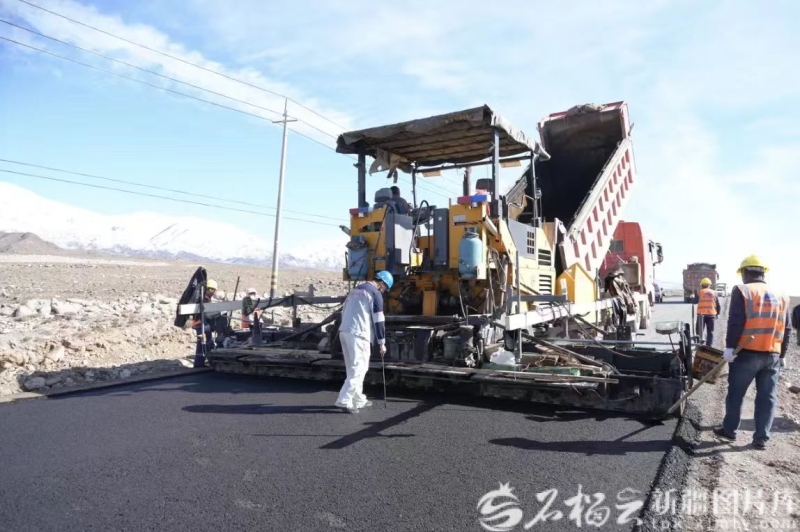 奋进新疆·我们的“十四五”丨新疆正加快编织交