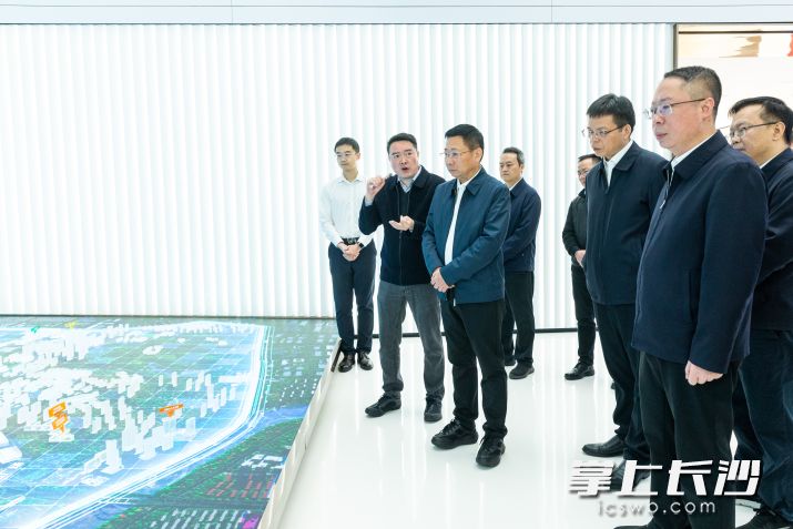 11月23日，市委副书记、市政府党组书记陈博彰在马栏山视频文创产业园调研文化与科技融合发展情况。