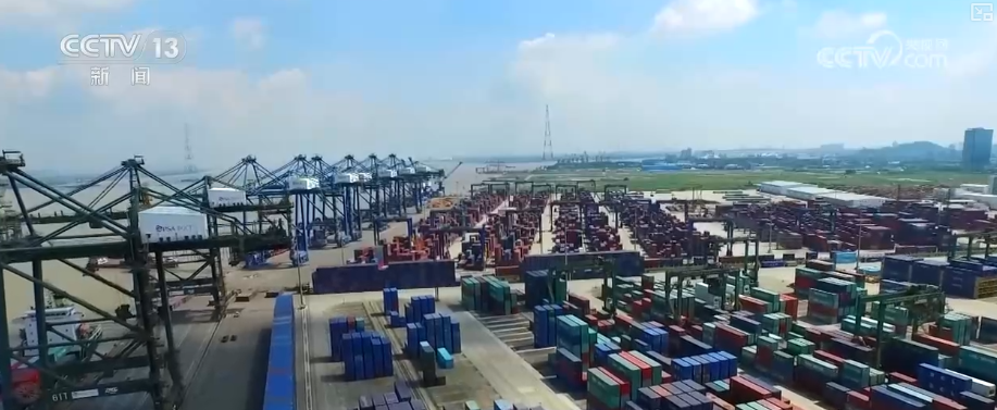 “爆款”“上头”!多维度观察 外贸凭借“硬核支撑”铺开全球贸易“网络”