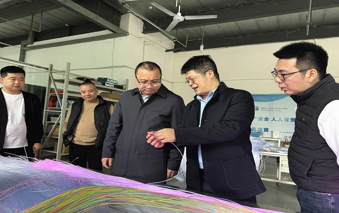 邓生华率队赴四川开展招商考察