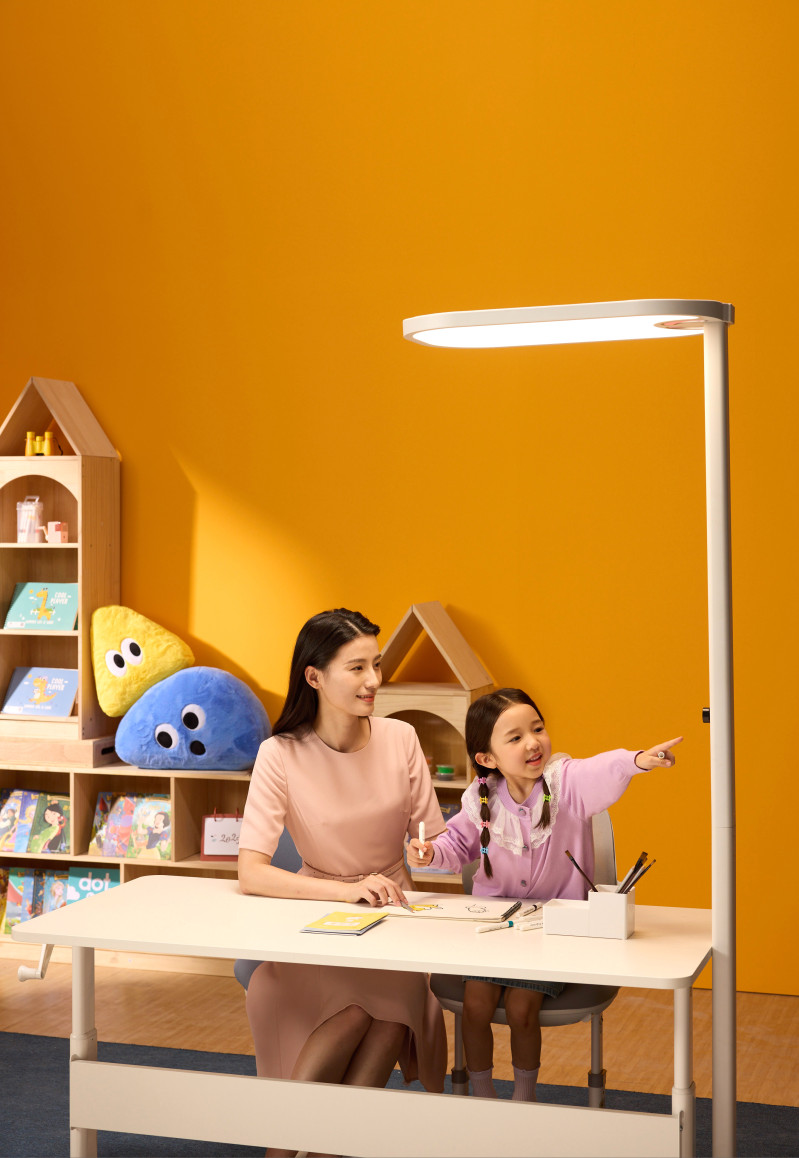 在“双十一”电商大战，朗赫科技的童视界护眼灯全系产品销售额突破3800万元，登顶京东“健康照明热销榜”。