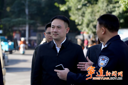 林亮亮调研公安工作_副本500.jpg